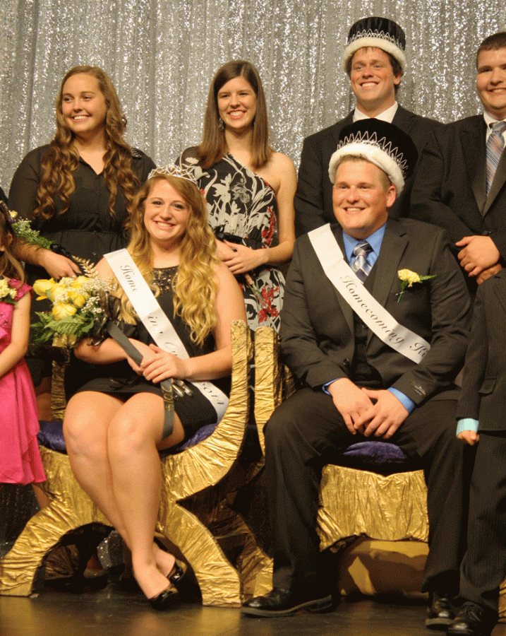 Seniors Katie Mann and Jacob Zeiss were named the 2014
WSC Homecoming queen and king on Monday evening.