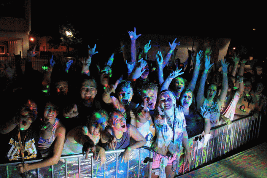 GLOWRAGE, a DJ company that throws paint parties, came to WSC on Welcome
Weekend.