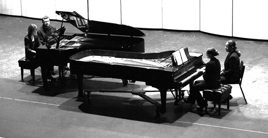 Dr. Angela Miller-Niles and Orchestra Director Shelly Armstrong played the piano for an audience on Thursday, Sept. 13. “I’ve played when I was a little kid, and I’ve always enjoyed it when I was younger,” Miller-Niles said. “As a teacher, I think you have to be able to play to teach it [piano]. It’s fun to keep learning new repertoire and stuff like that, just to make me better and give me stuff to do.” Dr. Miller-Niles is planning another performance for the public on Sept. 21 in honor of the Celebration of International Day of Peace at First Presbyterian Church.