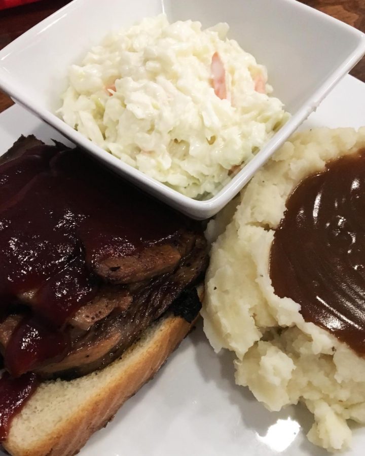 Food reviewer Kori Siebert visited Wayne’s very own The 4th Jug last Saturday and was impressed with her brisket meal. 