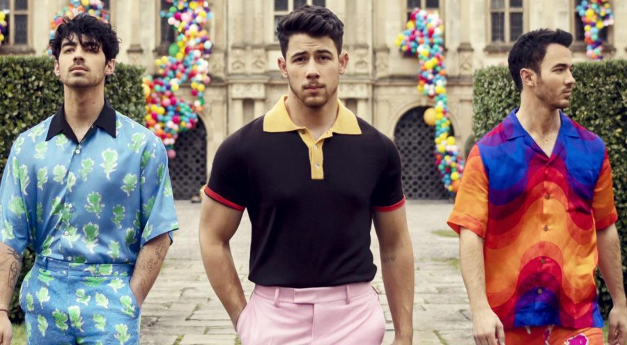 The+newly+rekindled+Jonas+Brothers+released+their+song%2C+%E2%80%9CSucker%2C%E2%80%9D+on+March+1.+Contrary+to+their+lives+in+2013%2C+two+of+the+brothers+are+now+married+and+one+is+engaged.+
