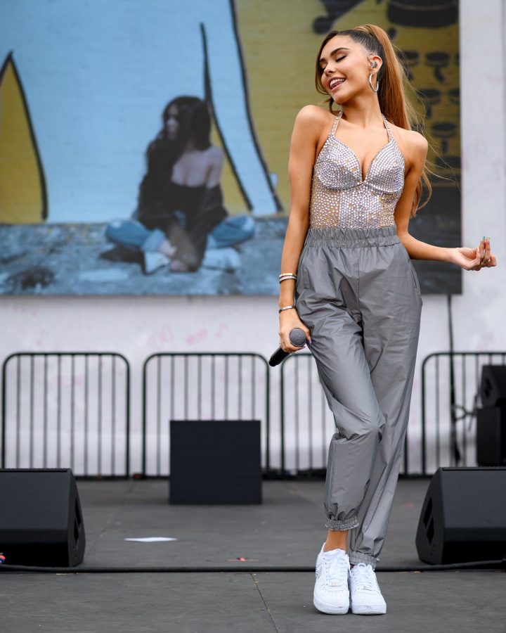 Madison Beer @ Wango Tango 06/01/2019 by jus10h is licensed with CC BY 2.0. To view a copy of this license, visit https://creativecommons.org/licenses/by/2.0/
