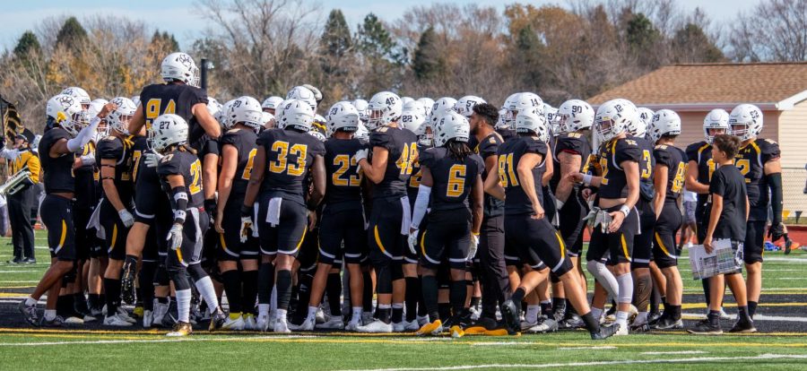 Photos: WSC football plays last home game against Sioux Falls
